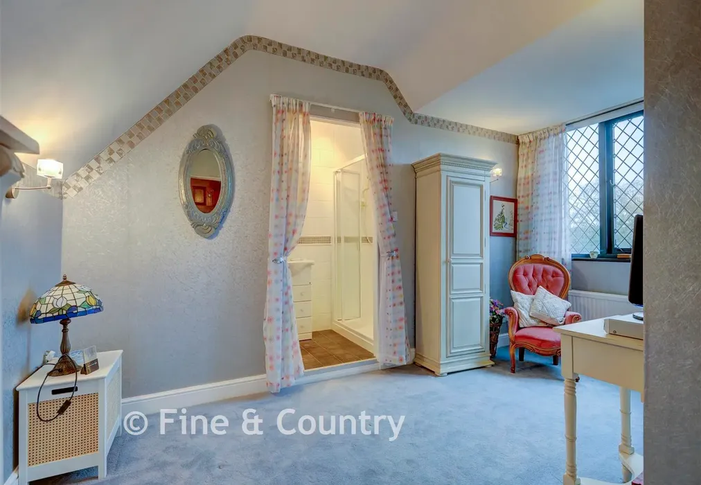 Bedroom - Bury Road, London - Wards of Kent