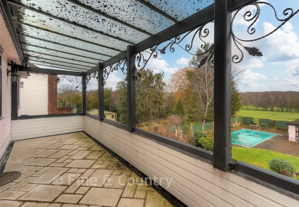 External Feature - Bury Road, London - Wards of Kent