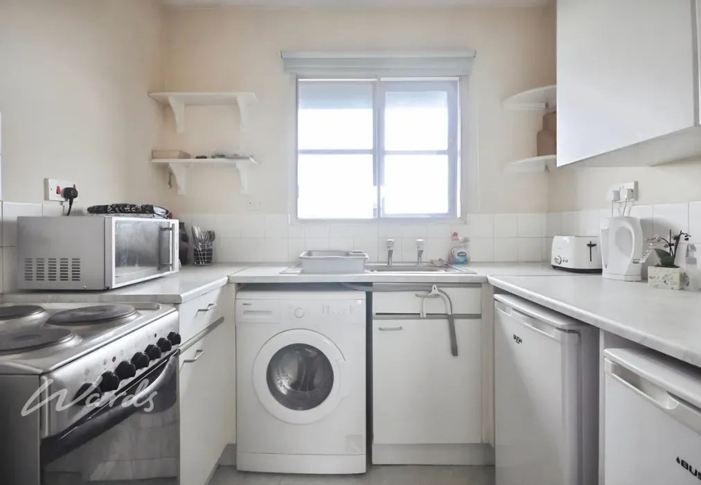 Kitchen - Clifton Walk Dartford DA2 - Wards of Kent