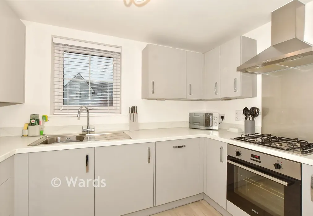 Kitchen - Maycock Place, Hythe, Kent - Wards of Kent