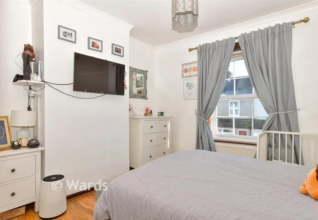 Bedroom 1 - Waldeck Road, Dartford, Kent - Wards of Kent