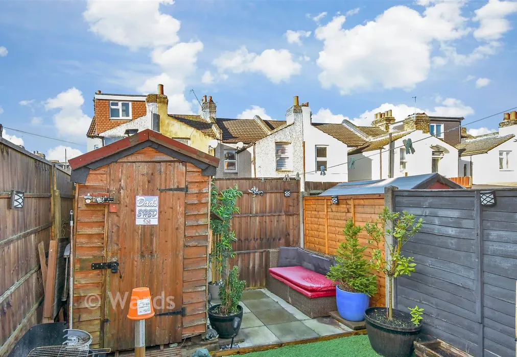 Rear Garden - Waldeck Road, Dartford, Kent - Wards of Kent