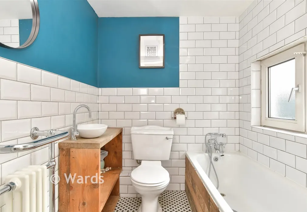 Bathroom - Northcote Road, Strood, Rochester, Kent - Wards of Kent