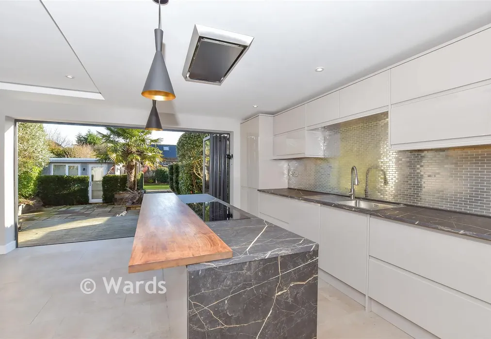 Kitchen/Diner - Cavendish Way, Maidstone, Kent - Wards of Kent