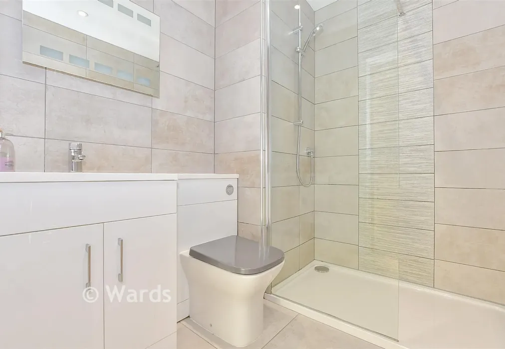 En-Suite Shower Room - Cavendish Way, Maidstone, Kent - Wards of Kent