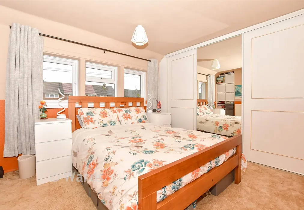 Bedroom 1 - Cheshire Road, Maidstone, Kent - Wards of Kent