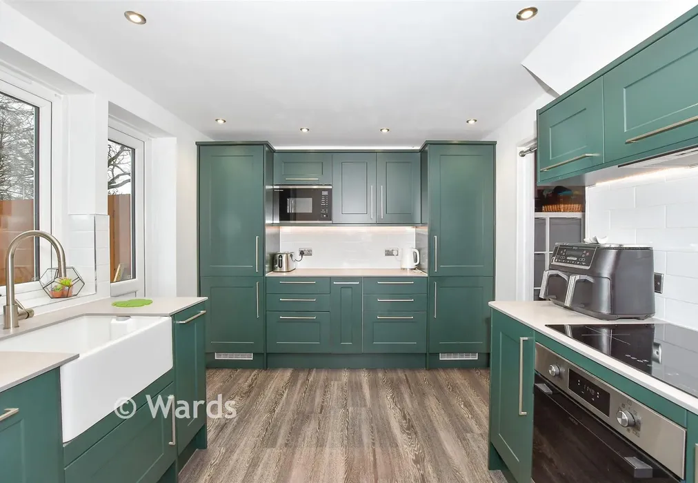 Kitchen - Cheshire Road, Maidstone, Kent - Wards of Kent