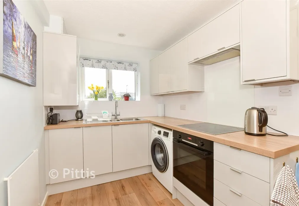 Kitchen - Audley Court, Freshwater,, Isle of Wight - Wards of Kent