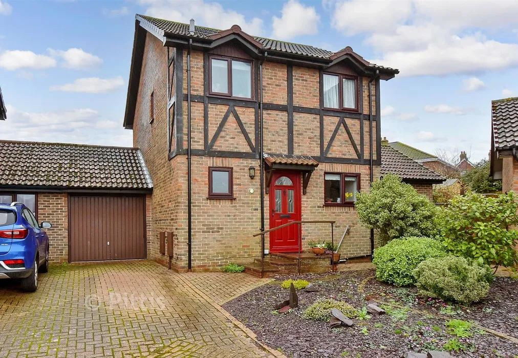 Front Brochure - Audley Court, Freshwater,, Isle of Wight - Wards of Kent