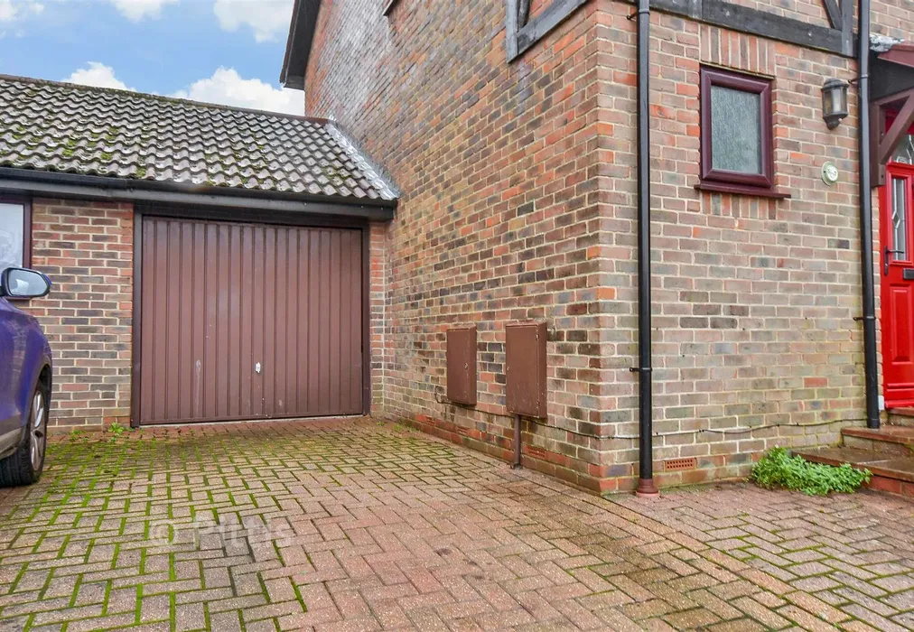 Driveway/Parking - Audley Court, Freshwater,, Isle of Wight - Wards of Kent