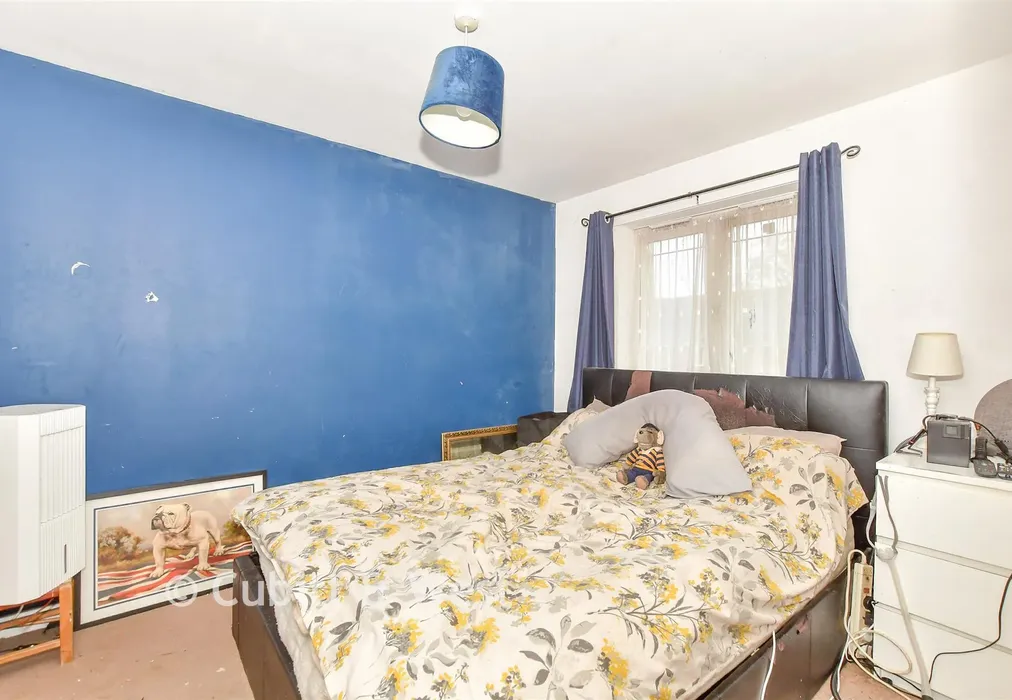 Bedroom 1 - Grebe Close, Waterlooville, Hampshire - Wards of Kent