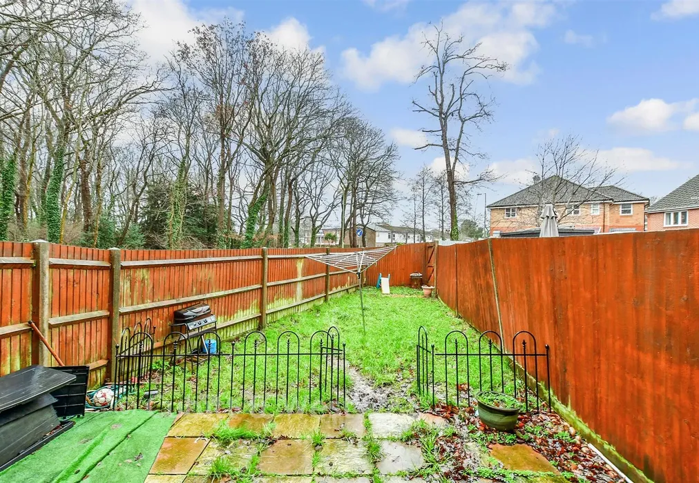 Rear Garden - Grebe Close, Waterlooville, Hampshire - Wards of Kent