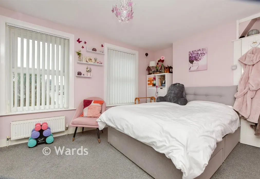 Bedroom 1 - St. James Terrace, Birchington, Kent - Wards of Kent