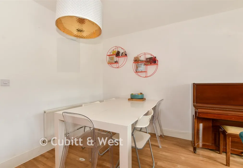 Lounge/Dining Room. - Hanbury Lane, Haywards Heath, West Sussex - Wards of Kent