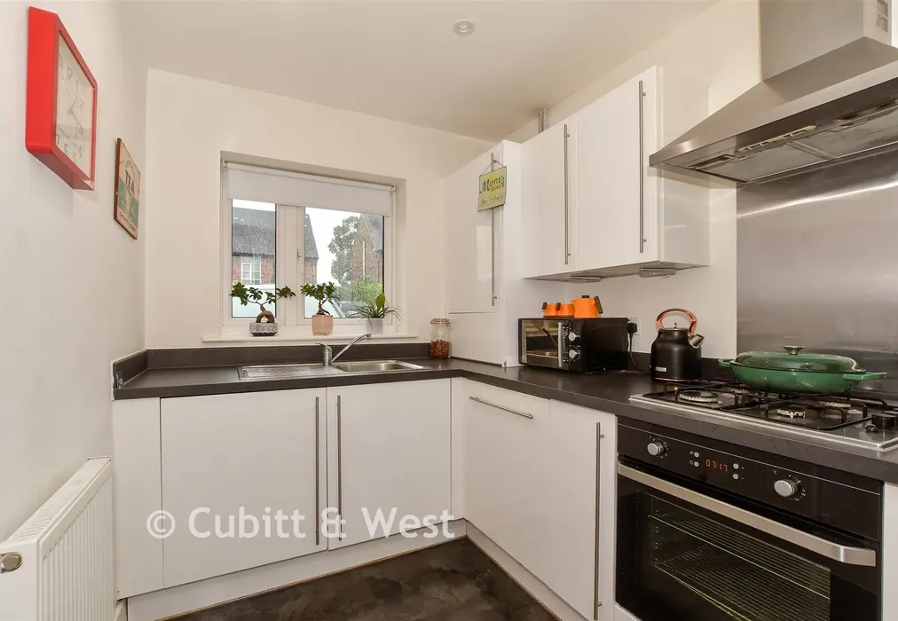 Kitchen - Hanbury Lane, Haywards Heath, West Sussex - Wards of Kent
