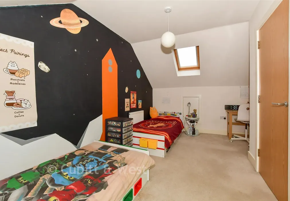 Bedroom 3 - Hanbury Lane, Haywards Heath, West Sussex - Wards of Kent