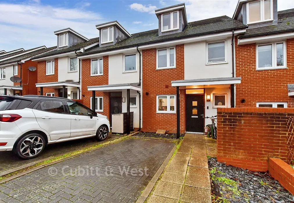 Driveway/Parking. - Hanbury Lane, Haywards Heath, West Sussex - Wards of Kent
