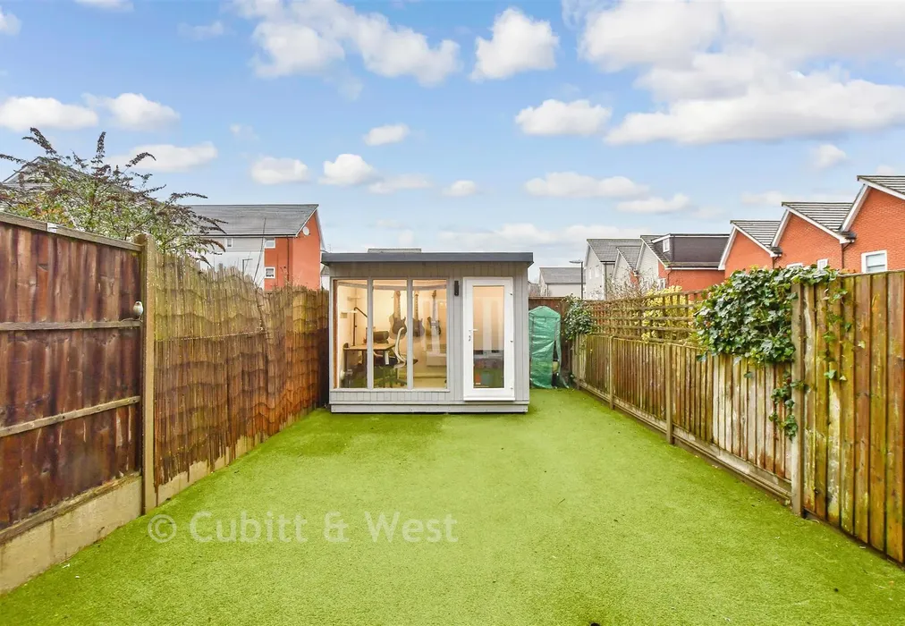 Rear Garden - Hanbury Lane, Haywards Heath, West Sussex - Wards of Kent