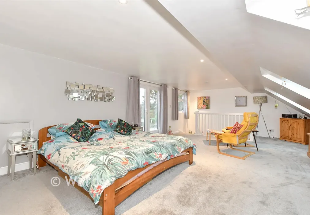 Bedroom 1 - Clarence Avenue, Palm Bay, Margate, Kent - Wards of Kent
