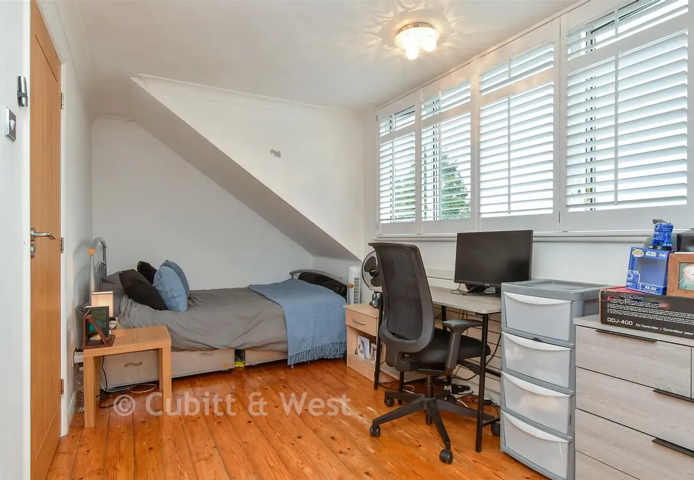 Bedroom 3 - Broadview Gardens, Worthing, West Sussex - Wards of Kent