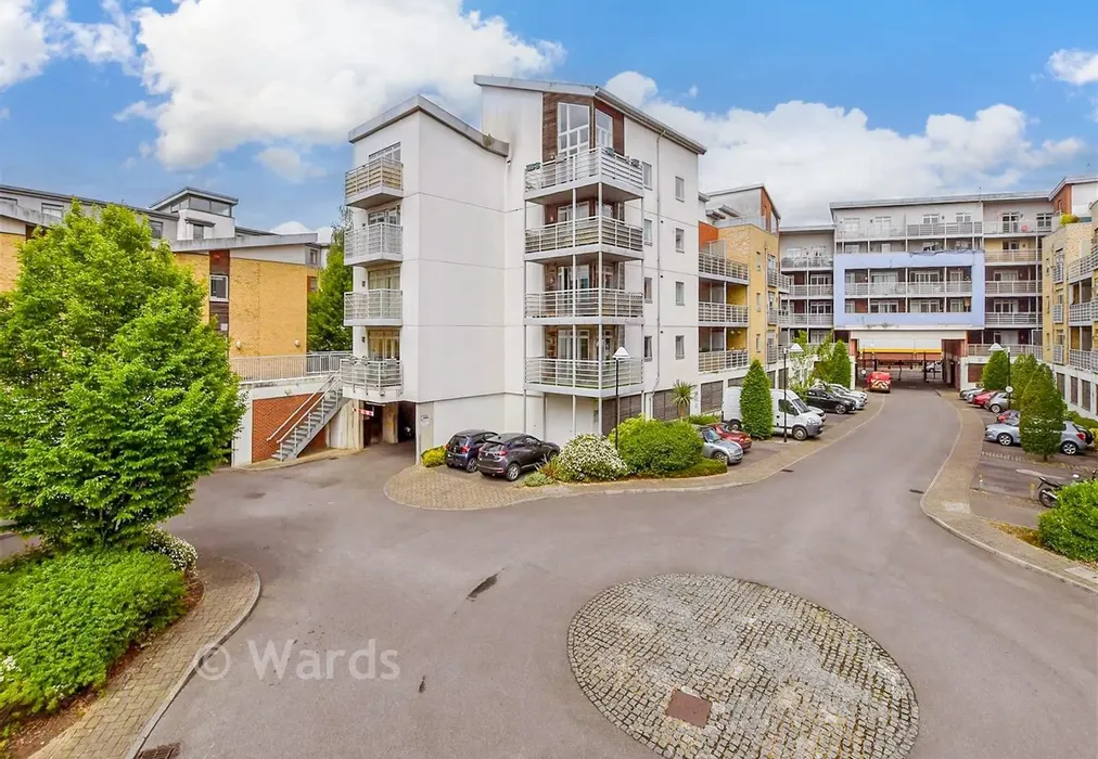 Front Fma - Kingfisher Meadow, Maidstone, Kent - Wards of Kent