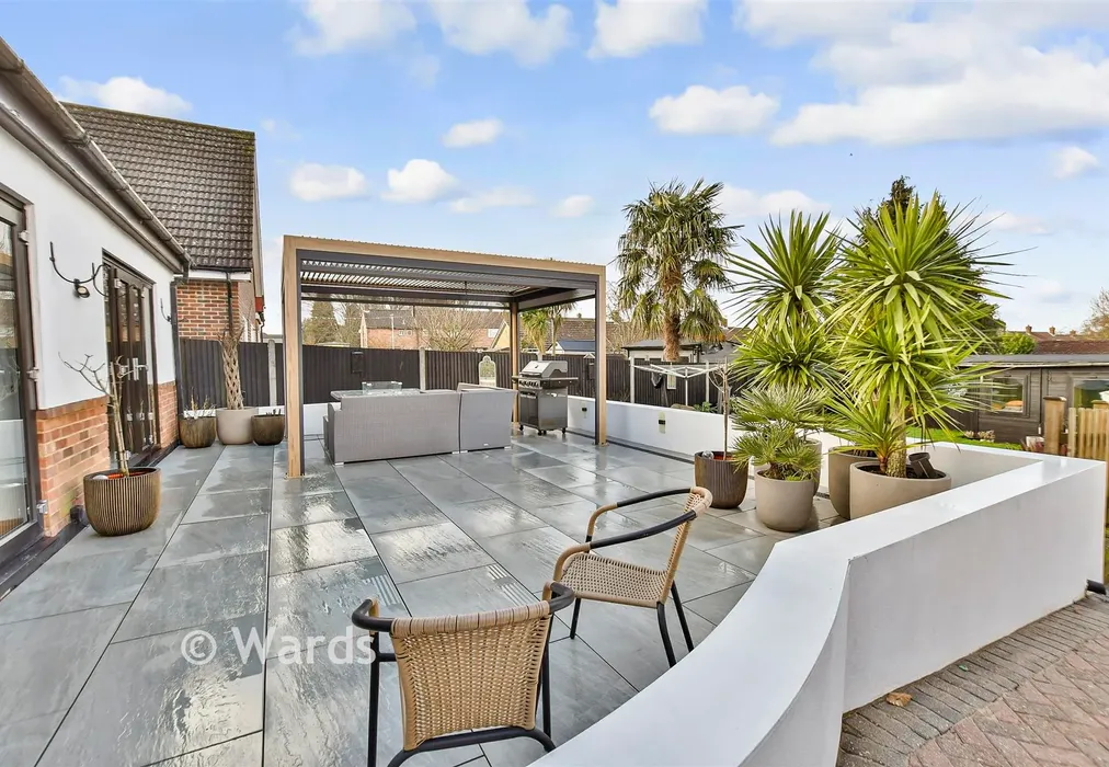 Rear Garden - Chestnut Avenue, Walderslade, Chatham, Kent - Wards of Kent