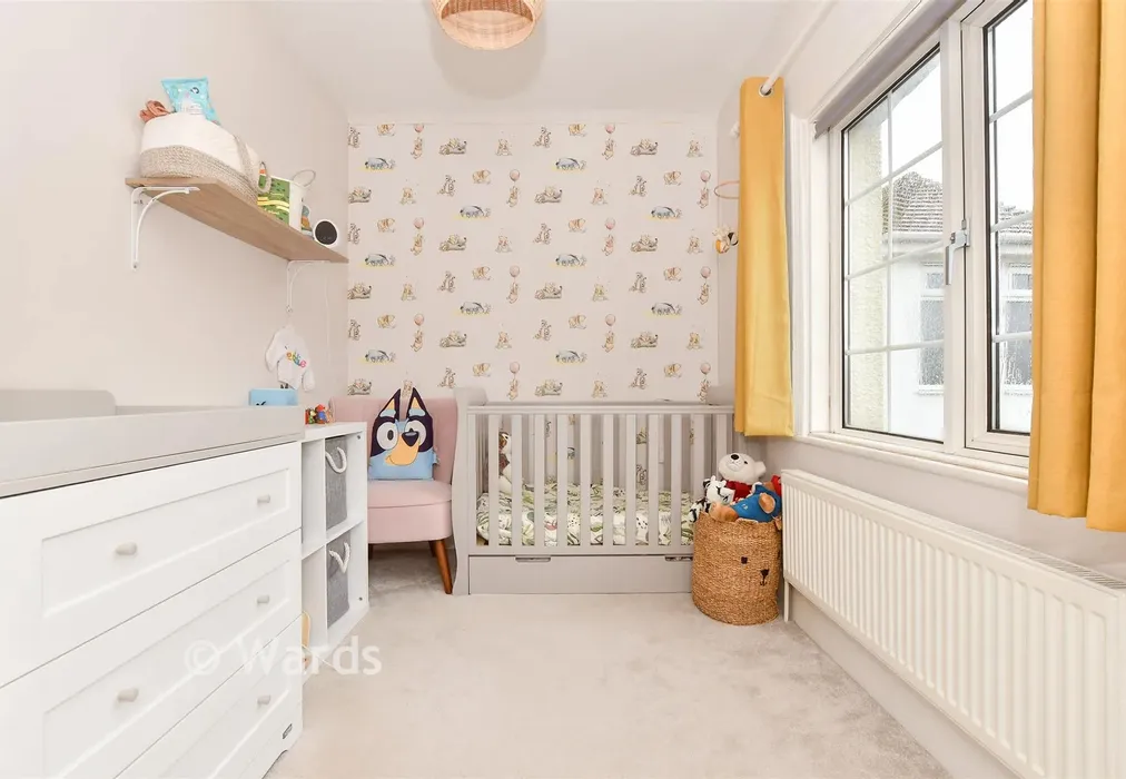 Bedroom 2 - South Street, Whitstable, Kent - Wards of Kent