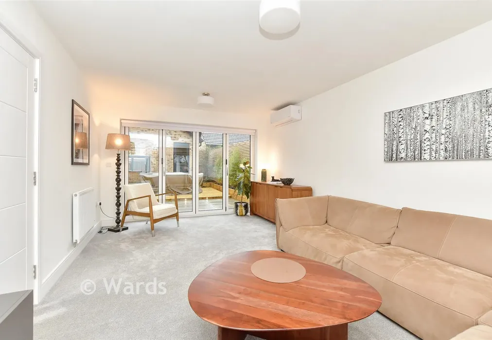 Lounge - Evangelist Drive, Faversham, Kent - Wards of Kent