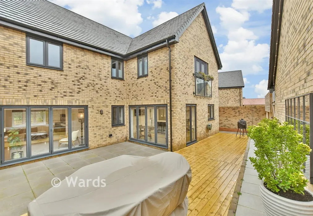 Rear Garden - Evangelist Drive, Faversham, Kent - Wards of Kent