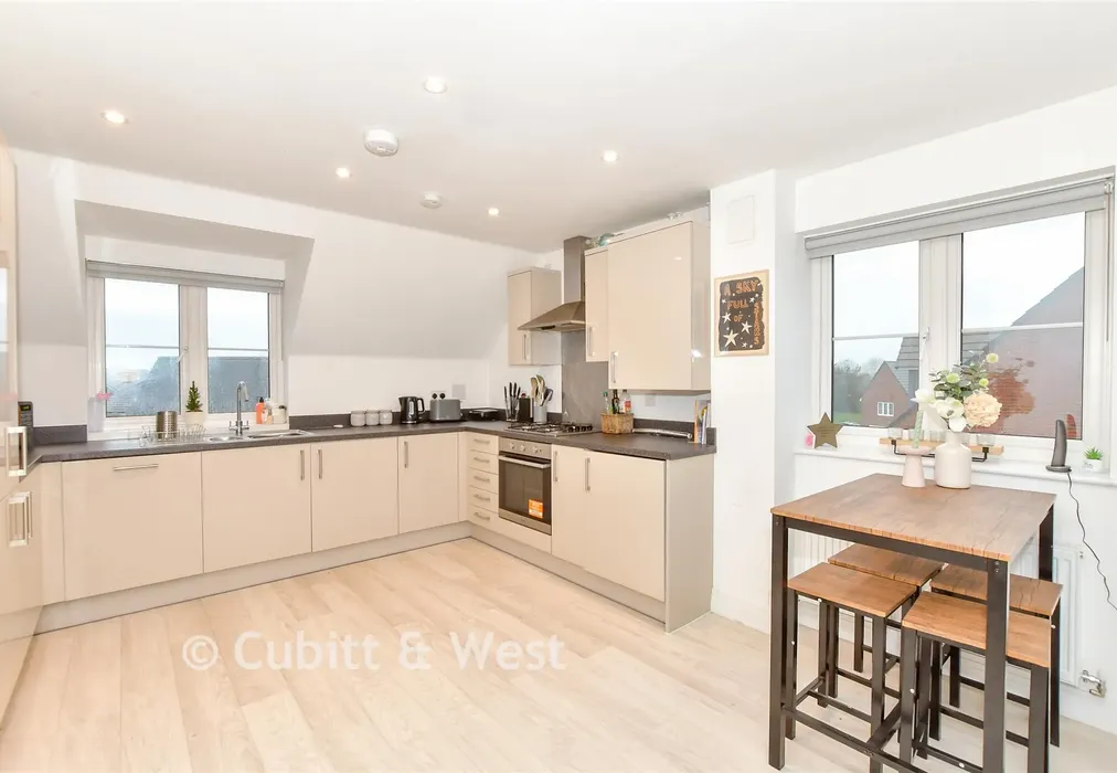 Lounge/Kitchen - Sandpiper Road, Chichester, West Sussex - Wards of Kent