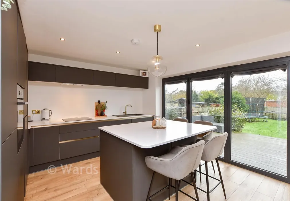 Kitchen/Diner - Rydal Avenue, Ramsgate, Kent - Wards of Kent
