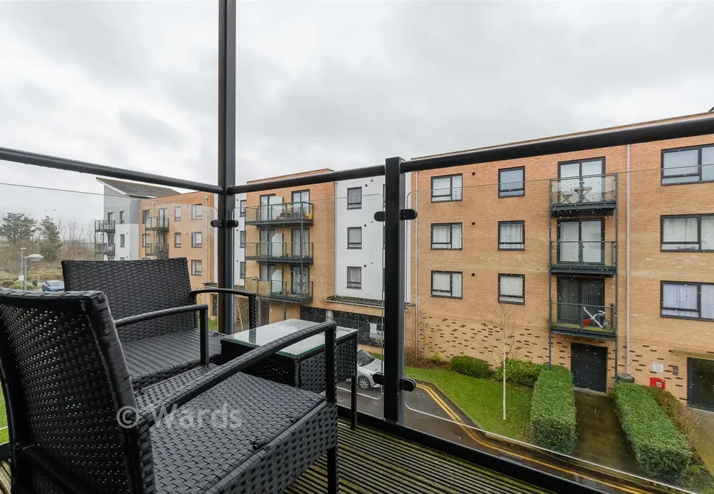 Balcony - Creek Mill Way, Dartford, Kent - Wards of Kent