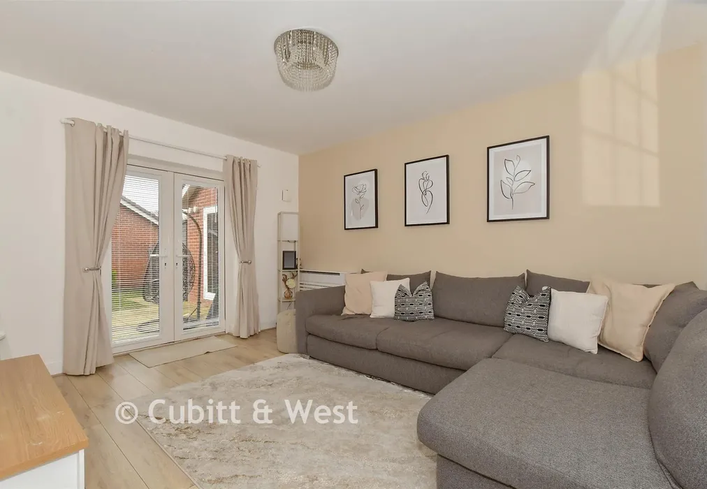 Lounge - Centenary Road, Southwater, Horsham, West Sussex - Wards of Kent