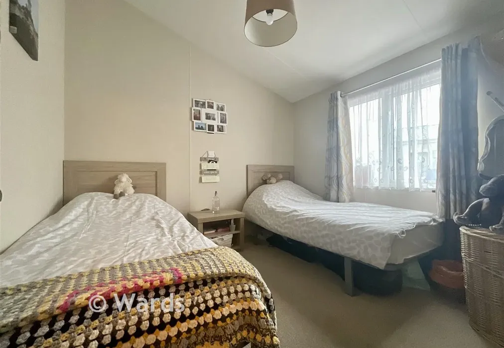 Bedroom 2 - Dymchurch Road, New Romney, Kent - Wards of Kent
