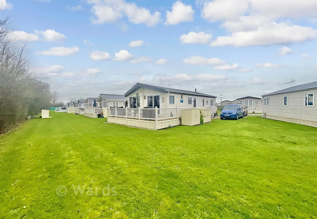 Front - Dymchurch Road, New Romney, Kent - Wards of Kent