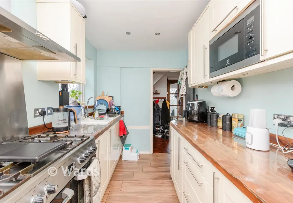 Kitchen - Northumberland Way, Northumberland Heath, Kent - Wards of Kent