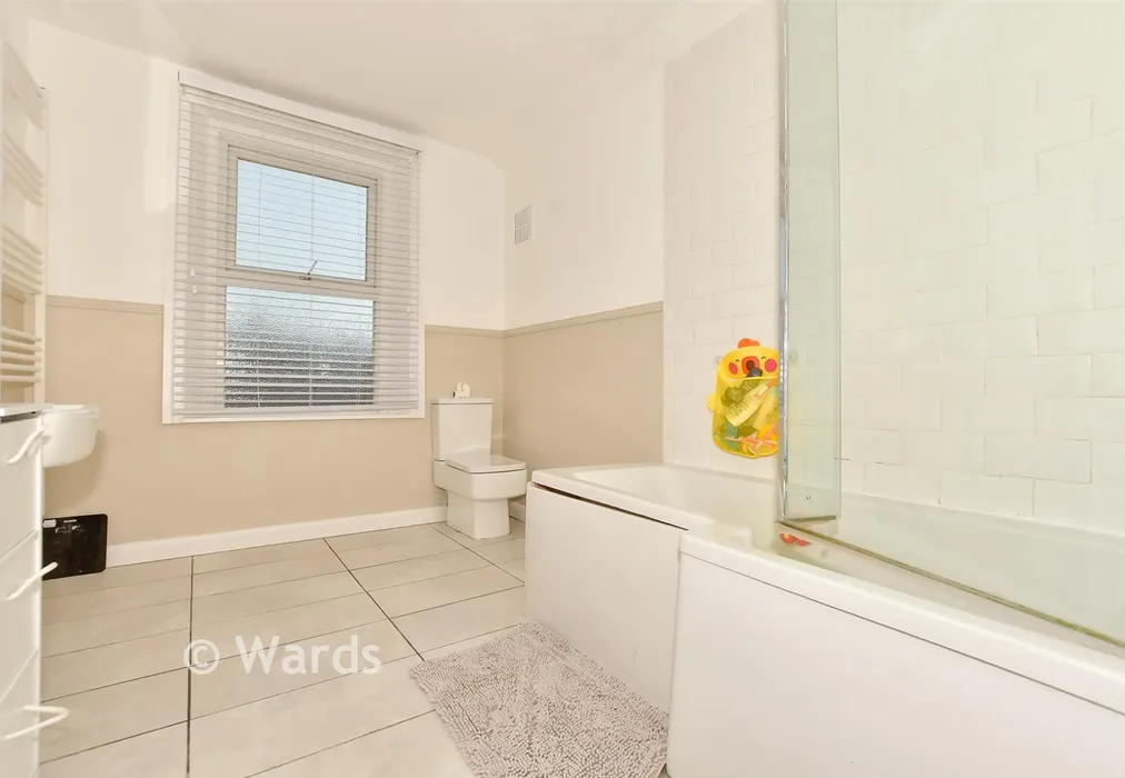 Bathroom - Eaton Road, Dover, Kent - Wards of Kent