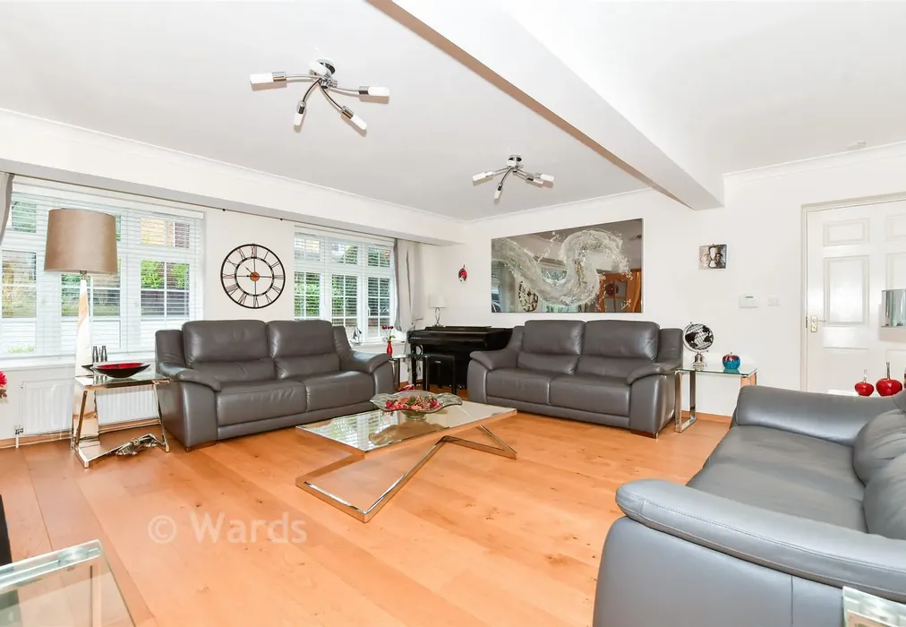 Family Room - Woodlands Road, Aylesford, Kent - Wards of Kent