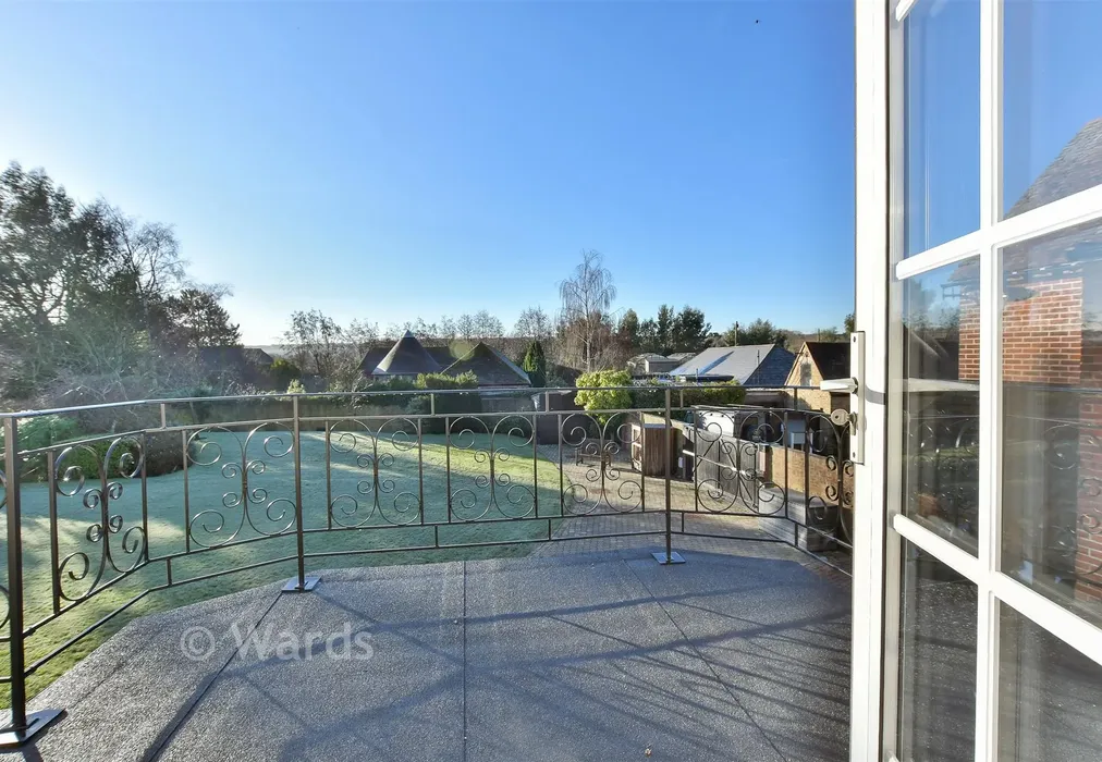 Balcony - Moor Street, Rainham, Gillingham, Kent - Wards of Kent