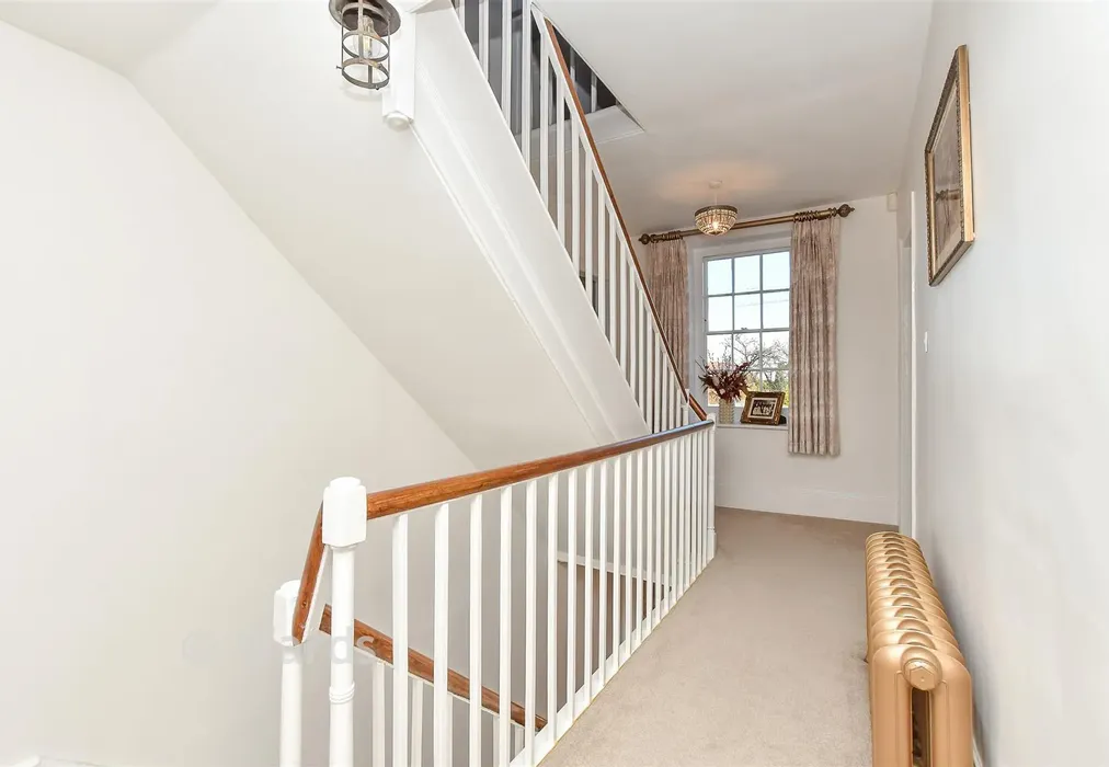 Landing - Moor Street, Rainham, Gillingham, Kent - Wards of Kent