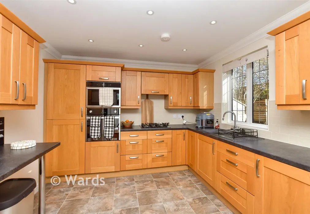 Annexe Kitchen/Living Area - Moor Street, Rainham, Gillingham, Kent - Wards of Kent