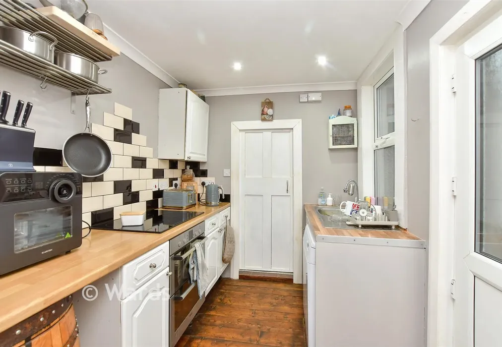 Kitchen - May Street, Cuxton, Rochester, Kent - Wards of Kent