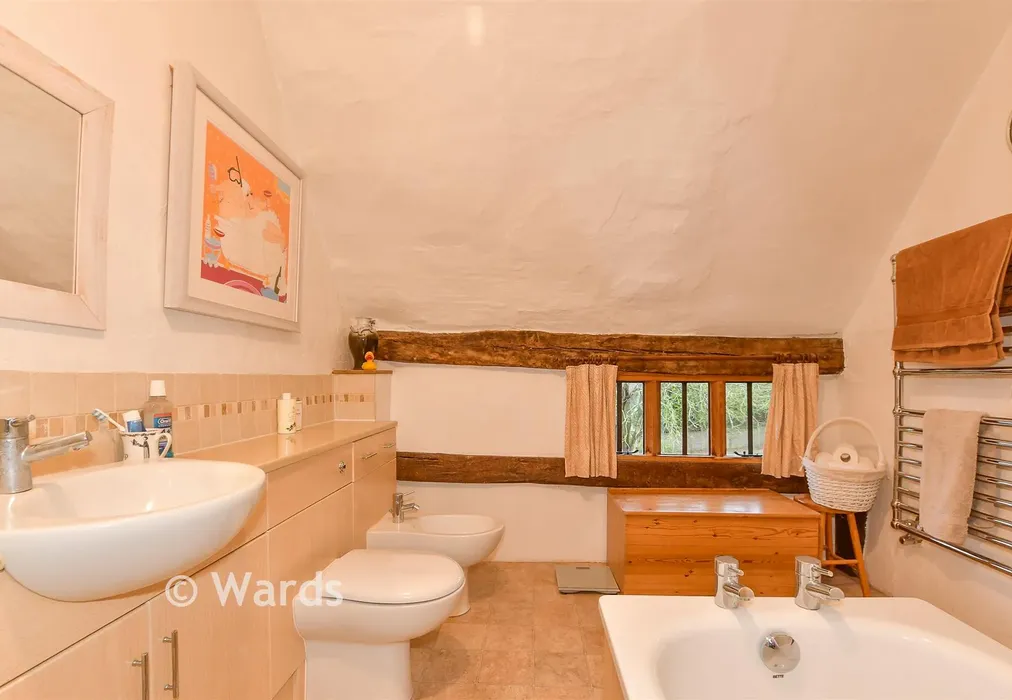 Bathroom - Bannister Hill, Borden, Sittingbourne, Kent - Wards of Kent
