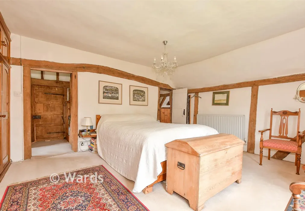 Bedroom 1 - Bannister Hill, Borden, Sittingbourne, Kent - Wards of Kent