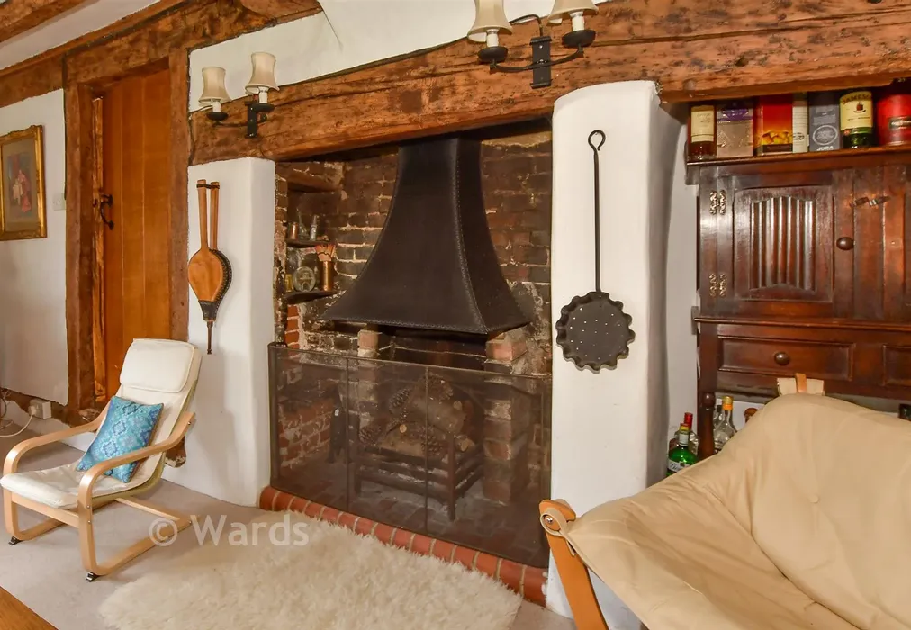 Internal Feature - Bannister Hill, Borden, Sittingbourne, Kent - Wards of Kent