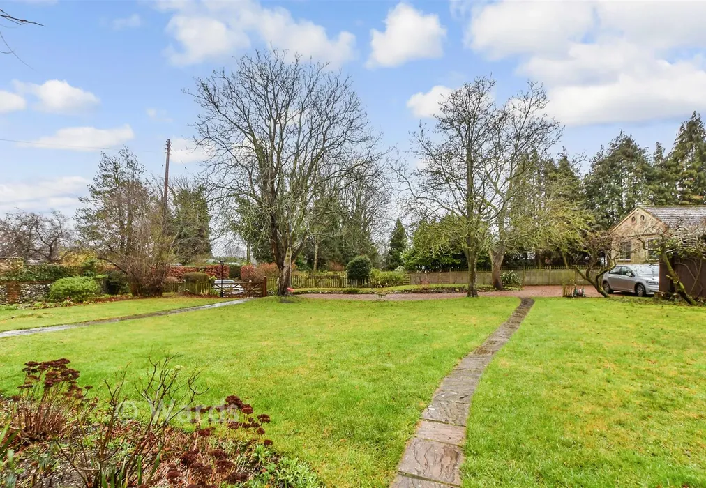 Front Garden - Bannister Hill, Borden, Sittingbourne, Kent - Wards of Kent