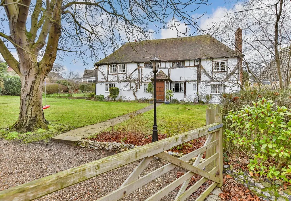 Front Elevation - Bannister Hill, Borden, Sittingbourne, Kent - Wards of Kent