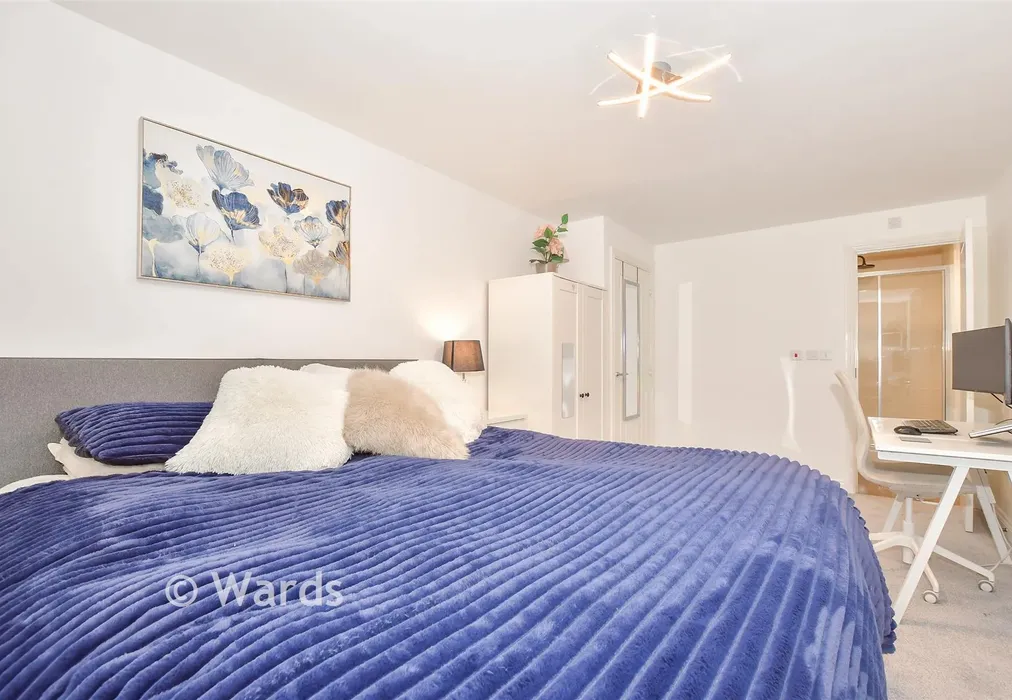 Bedroom 1 - Malpass Drive, Leybourne, West Malling, Kent - Wards of Kent