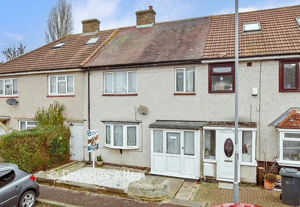 External (Web) A - Bell Farm Avenue, Dagenham, Essex - Wards of Kent