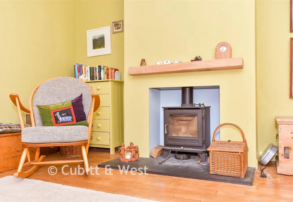 Internal Feature - Kent Road, Littlehampton, West Sussex - Wards of Kent